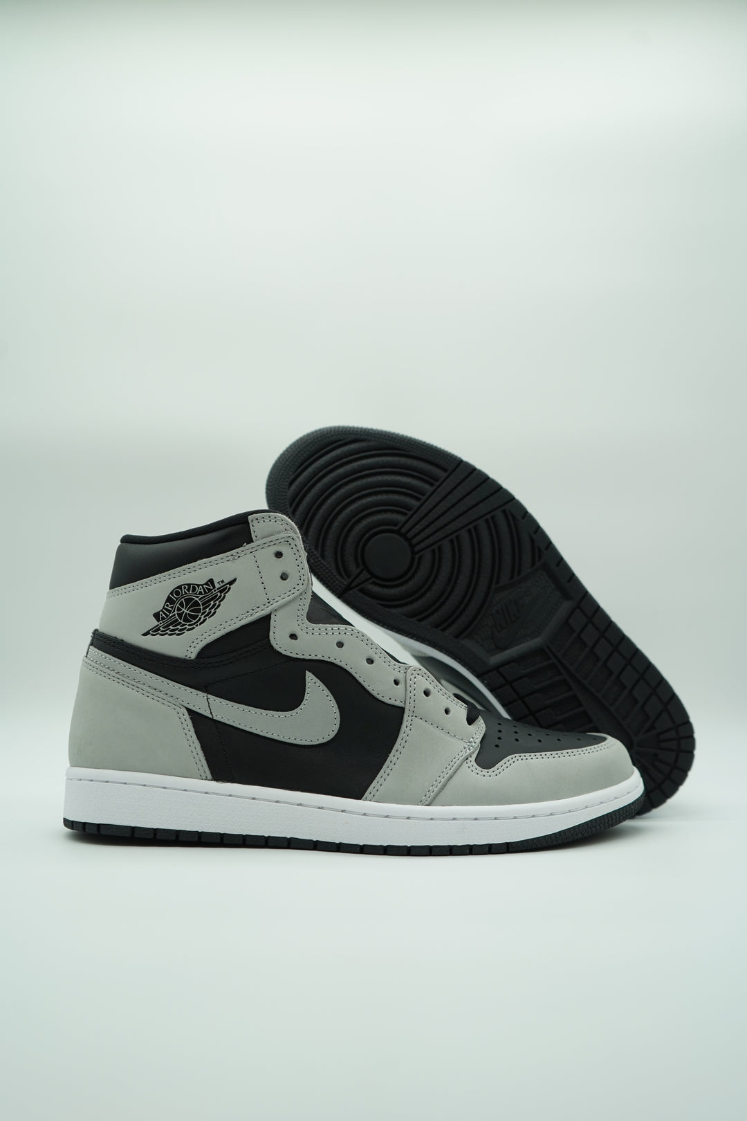 ☆美品☆NIKE Air Jordan 1 High OGShadow2.0 Jordan 1 Retro High Shadow 2.0 Men's - 555088-035 - US